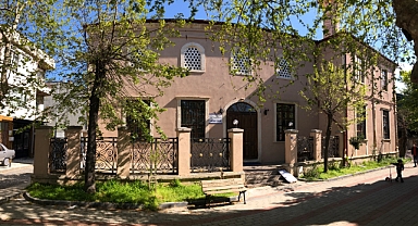 Fatih’in mirası Camii Kebir, asırlara meydan okuyor