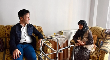 Gelibolu Belediye Başkanı Dr. Ali Kamil Soyuak’tan Anneler Günü ziyaretleri