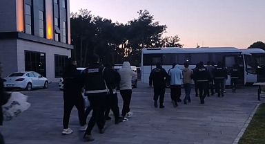 Gökçeada'da nitelikli yağma suçundan yakalanan 13 kişiden 9'u tutuklandı