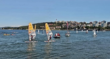 İÇDAŞ Spor Kulübü Yelken gösterileriyle 19 Mayıs’ı kutladı