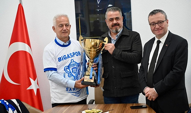 İsmet Güneşhan’dan Bigaspor ve Adaspor’a şampiyonluk tebriği