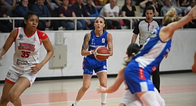 J&M Çanakkale Belediyespor Final Serisinde 2-0 Öne Geçti!