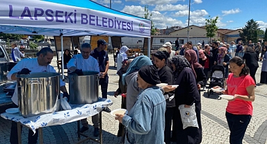 Lapseki’de Türk Mutfağı Haftası keşkek ile kutlandı