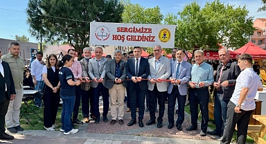Lise öğrencilerinden sergi