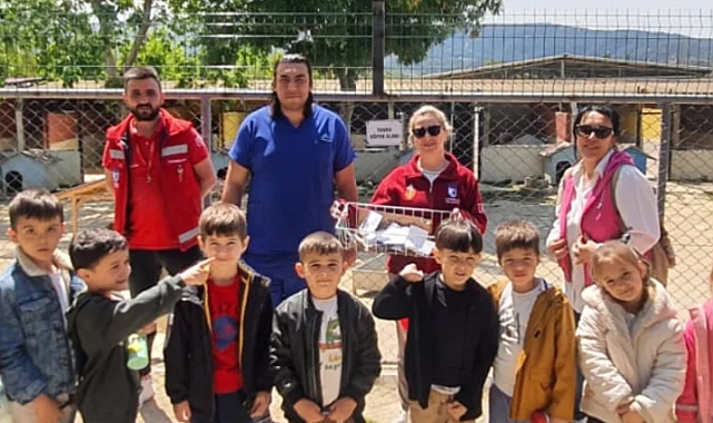Öğrencilerden barınak ziyareti