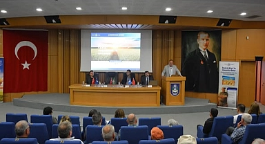 “Tarımda Gelecek İçin Öngörüler” semineri Çanakkale Ticaret Borsasında düzenlendi