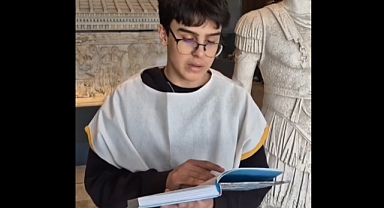 Troya'da öğrenciler İlyada Destanı'nı okudu