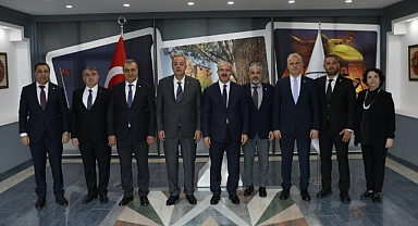Vali Ömer Toraman misafirlerini ağırladı