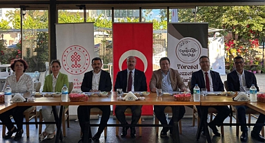 Vali Ömer Toraman, Türk Mutfağı Haftası kapanış yemeğinde turizmcilerle buluştu