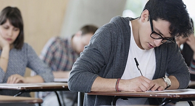 2025-YKS’ye 2,5 Milyondan Fazla Aday Katılacak: En Genç Aday 15, En Yaşlı Aday 81 Yaşında