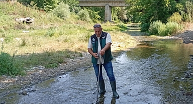 Aşağıinova Balıklı Çayı’nda su ölçüm çalışmaları devam ediyor