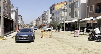 Bitmeyen çalışmalar esnafı da mahalleliyi de bezdirdi