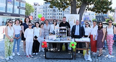 Çanakkale'de ihtiyaç sahibi kadınlar yararına kermes düzenlendi