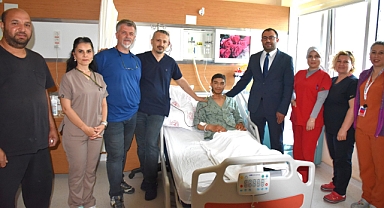 Çanakkale'de ilk kez yapılan ameliyatla 15 yaşındaki çocuğun kalbindeki delik kapatıldı