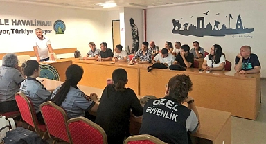 Çanakkale Havalimanı’nda Güvenlik Personeline Protokol ve Hitabet Eğitimi!