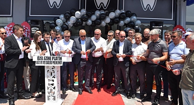 Ezine'de Platin Ağız ve Diş Sağlığı Merkezi hizmete açıldı
