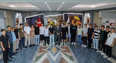 “Genç adımlarla Kampa-9” projesi kapsamında Elazığlı öğrencilerden Vali Toraman’a ziyaret