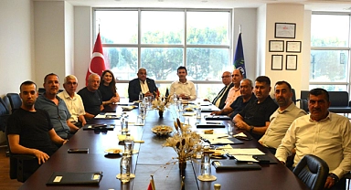 Gıda Kontrol Laboratuvarı Müdürü Fatih Yıldırım, Ticaret Borsası’nda Meclis Üyeleriyle Buluştu