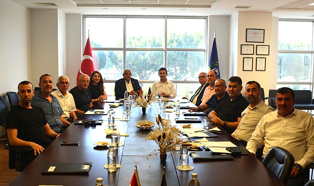 Gıda Kontrol Laboratuvarı Müdürü Fatih Yıldırım, Ticaret Borsası’nda Meclis Üyeleriyle Buluştu