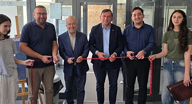 Gökçeada’da öğrencilerden sanat ve tasarım sergisi