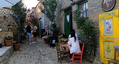 Gökçeada'nın Rum Köyleri Zamana Direniyor