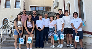 Grup Zamansız’a birincilik ödülü teslim edildi