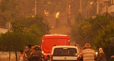İzmir'de yangınlar devam ediyor