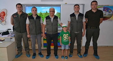 Minik Orman Gönüllüsü Yağız Alp'ten Örnek Davranış