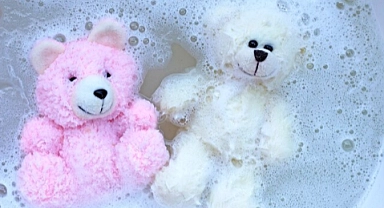 Miniklerin Yumuşak Arkadaşları İçin Sağlık Rehberi: Peluş Oyuncak Bakımının Püf Noktaları!