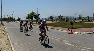 Triatlon Bölgesel Ligi’nin İlk Etabı Lapseki’de Gerçekleştirildi
