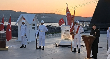 "Türkiye Şehitlerini Anıyor" programı Çanakkale'de duygusal anlara sahne oldu