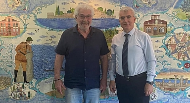Usta Oyuncu Erdal Özyağcılar’dan İl Müdürü Borca’ya ziyaret