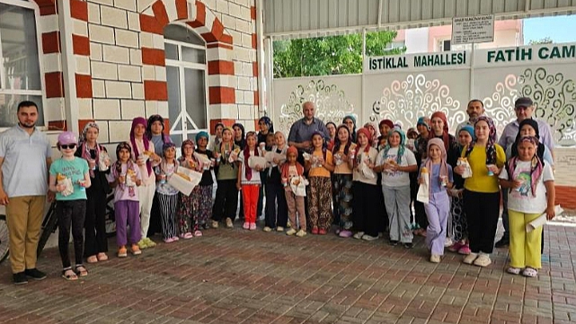Fatih Camii Dernek Başkanı Tekne’den Kur'an Kursu öğrencilerine jest