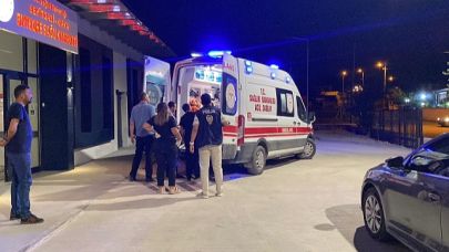 Orman yangını ile mücadele edenlerin yakınları Aile Sağlık Merkezi önünde toplandı