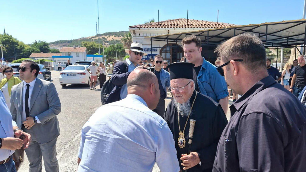 Patrik I. Bartholomeos Bozcaada’ya geldi