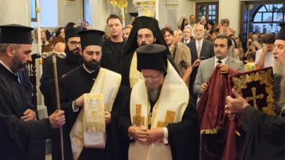 Bozcaada'da 156 yıllık tarihi Meryem Ana Kilisesi yeniden ibadete açıldı