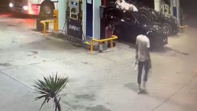 Benzinle Ormanı Ateşe Verdi! İşte o anın Görüntüleri...