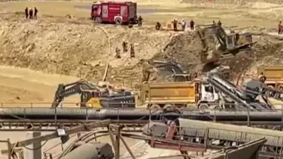 Çatalca'da Kum Ocağında Göçük: 1 Kişi Toprak Altında