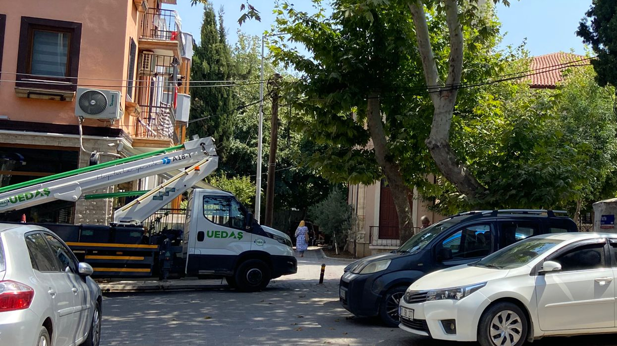 Çanakkale Kemalpaşa’da Elektrik Kesintisi Vatandaşı Zorluyor