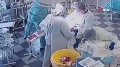 Rusya'da doktorlar 8.8'lik depreme ameliyatta yakalandı