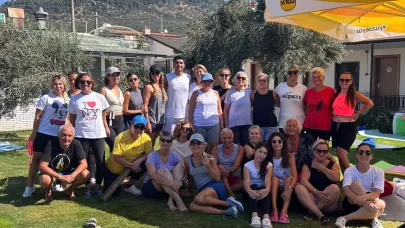 Doğa ve deniz eşliğinde yoga yaptılar