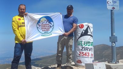 Dağcılar 2543 metrelik Uludağ  zirvesine 13 saatlik yürüyüşle ulaştı