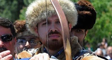Bilal Erdoğan, Egemen Bağış'ın elini sıkmadı! Cübbeli Ahmet ve Bağış arasında sert sözler