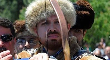 Bilal Erdoğan, Egemen Bağış'ın elini sıkmadı! Cübbeli Ahmet ve Bağış arasında sert sözler