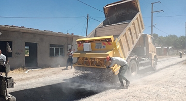 Çanakkale İl Özel İdaresi’nden Ezine’de yol çalışması