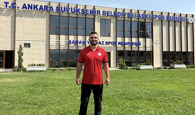Çanlı Pehlivan Semih Arslan, Ankara ASKİ Spor Kulübü’ne transfer oldu