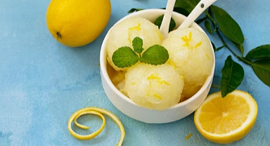Ev Yapımı Limonlu Dondurma Tarifi
