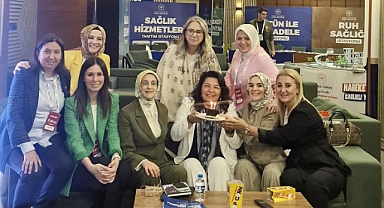 Jülide İskenderoğlu yeni yaşını kutladı