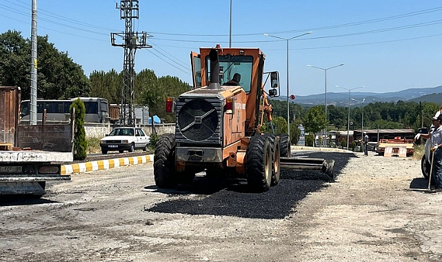 Kalkım Edremit Caddesi'nde asfalt serme çalışmaları başladı