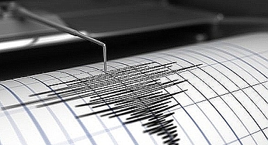 Marmara'da 4.3 büyüklüğünde deprem: Bursa Gemlik ve çevresi sallandı